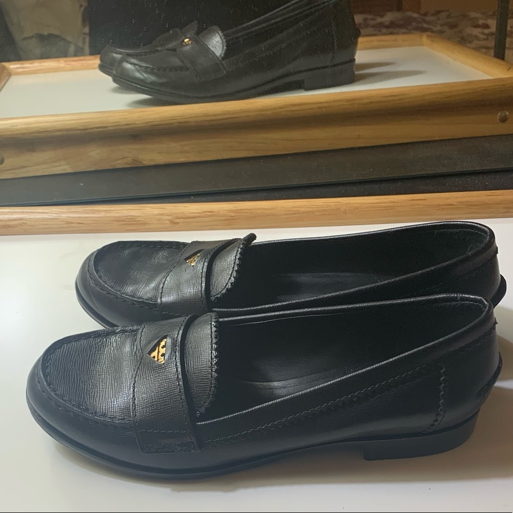 Tory Burch 7 Pennie Low Heel Penny Loafer Black Saffiano Leather Gold Logo - Picture 5 of 8
